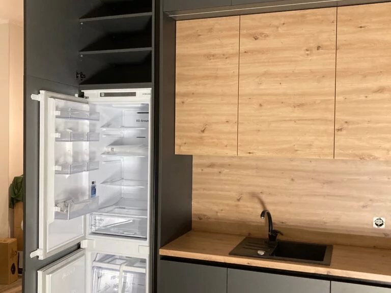 Iebūvējams ledusskapis