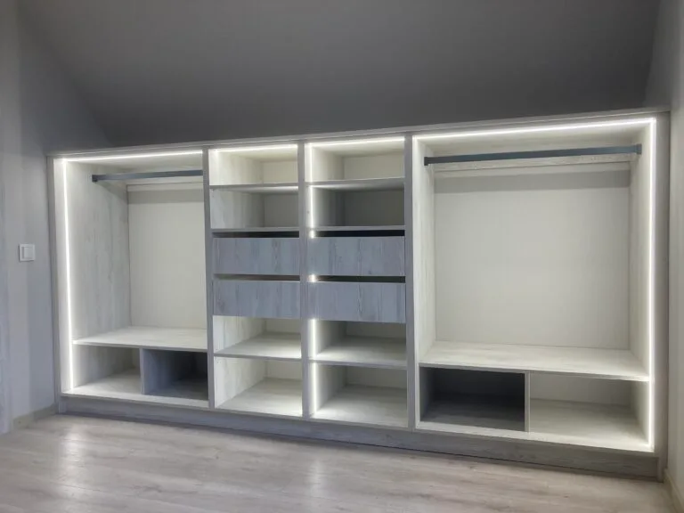 Iebūvējamais skapis