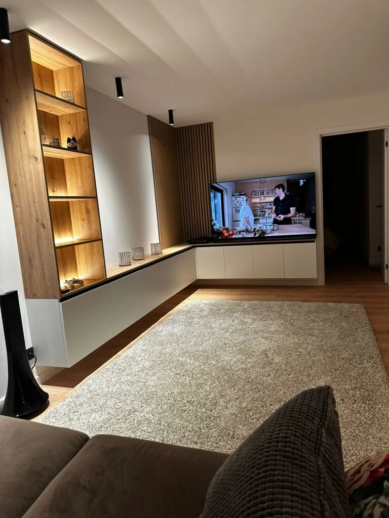 Viesistabas iekārta